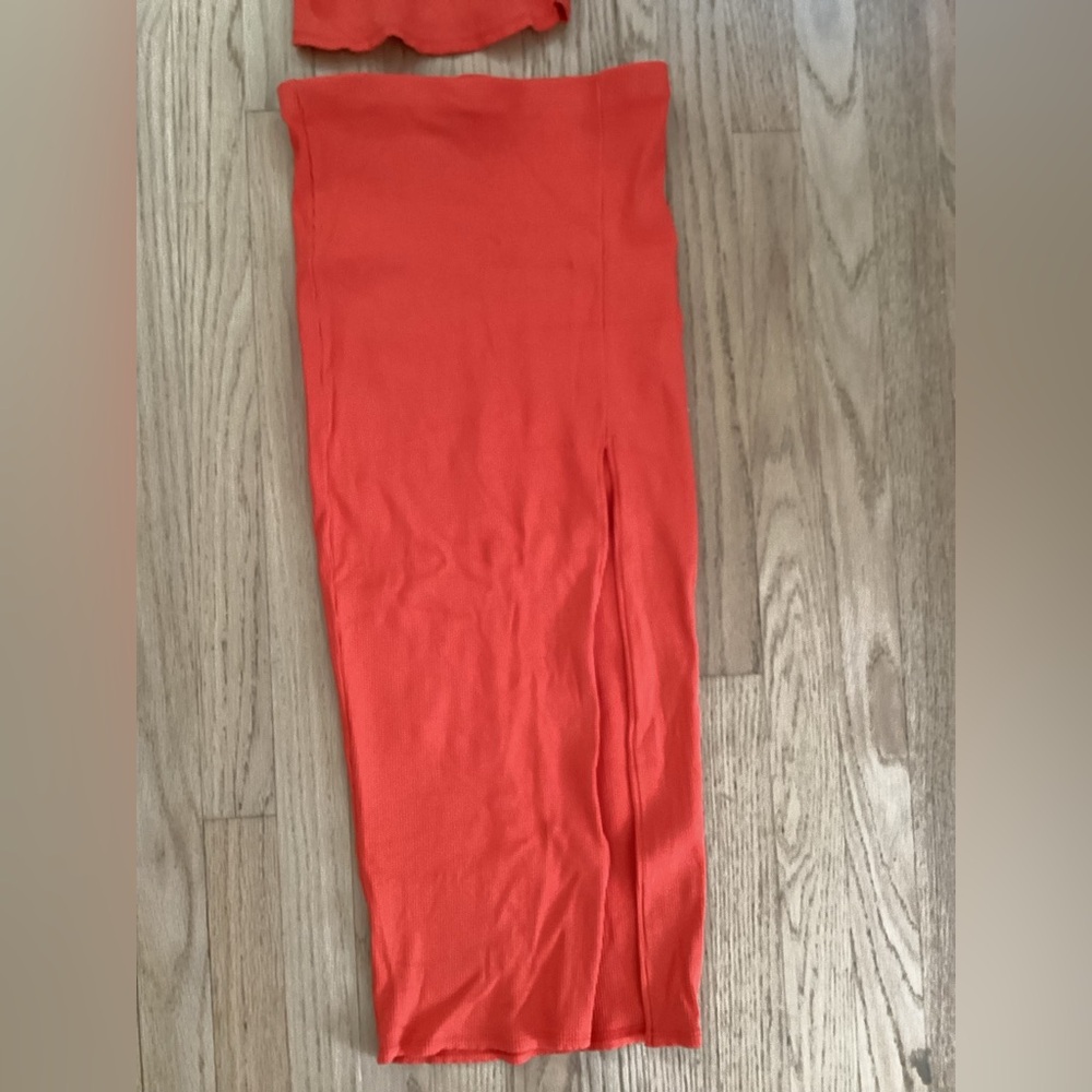 Lulu's Vibrant Orange Ribbed Set Size M - Picture 3 of 9